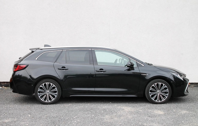 Toyota Corolla cena 109900 przebieg: 42100, rok produkcji 2020 z Stąporków małe 172